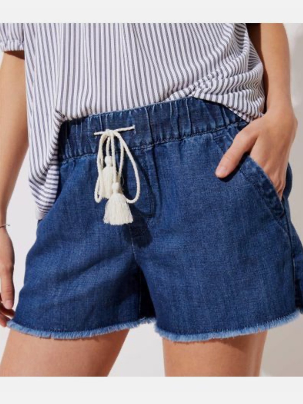 LOFT lightwash elastic waist jean shorts